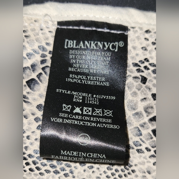 Blank NYC Snakeskin Faux Suede Open Front Blazer Jacket size XS - Picture 4 of 7